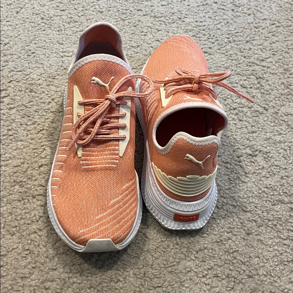 Excellent Puma Ignite Evoknit Pink Coral Running Sneakers Size 8 women’s